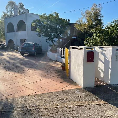 Villa Chez Elioオストゥーニ エクステリア 写真